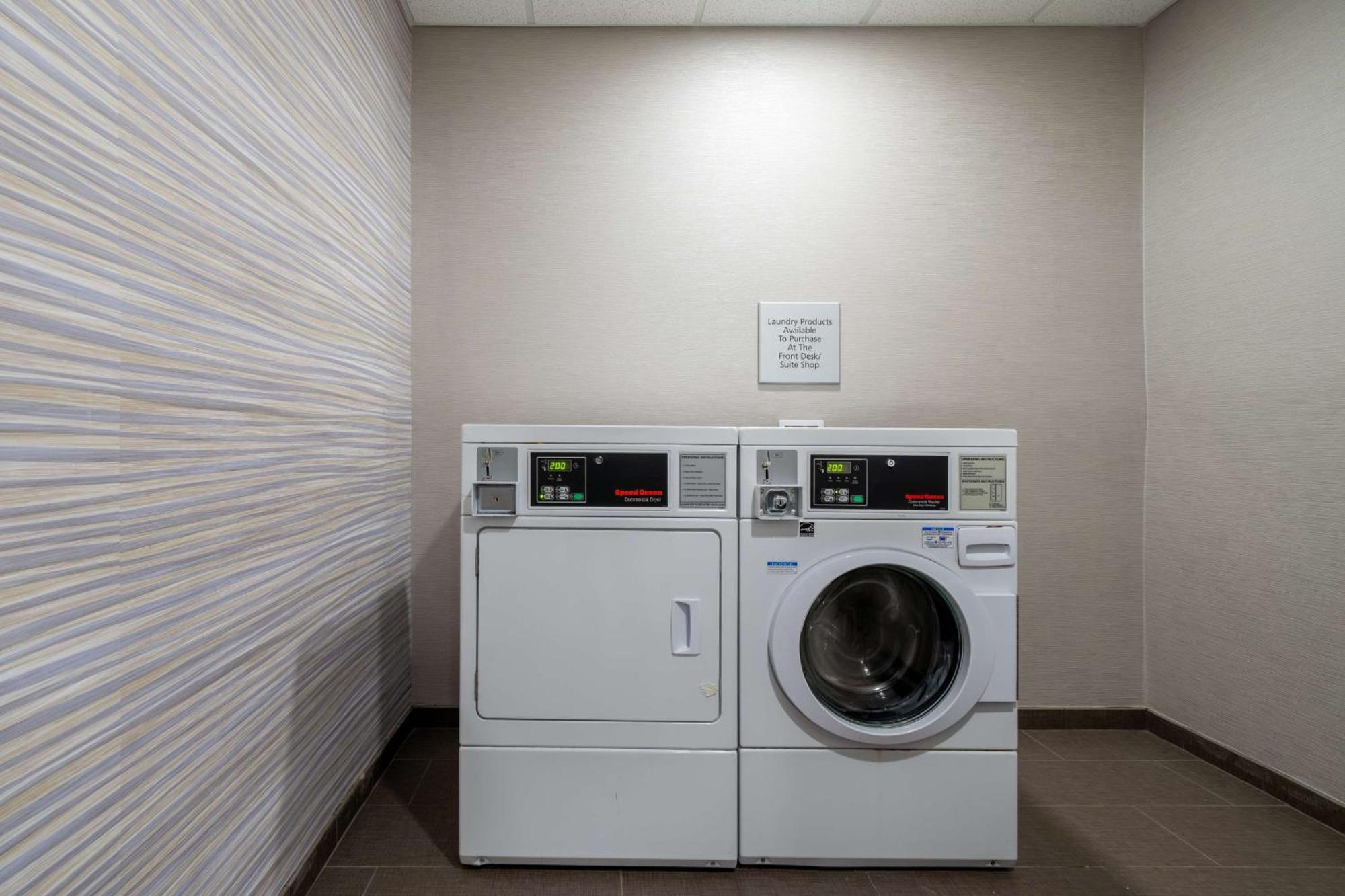 Hampton Inn Dahlgren Eksteriør billede